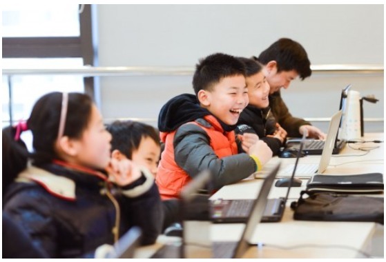 數字時代啟航程 蘇州科技周點燃青少年編程夢